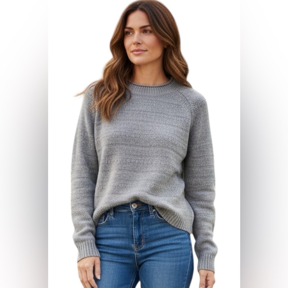Croft y Barrow.  Women's Off-the-Shoulder Tan Sweater